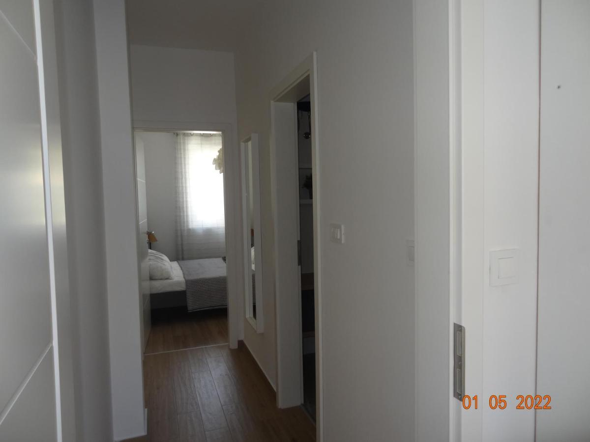 Fantazija Vodice Exterior foto