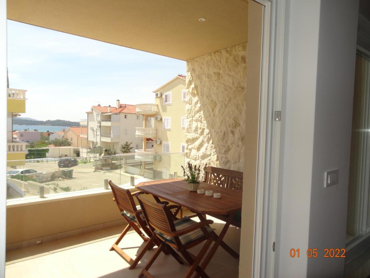 Fantazija Vodice Exterior foto